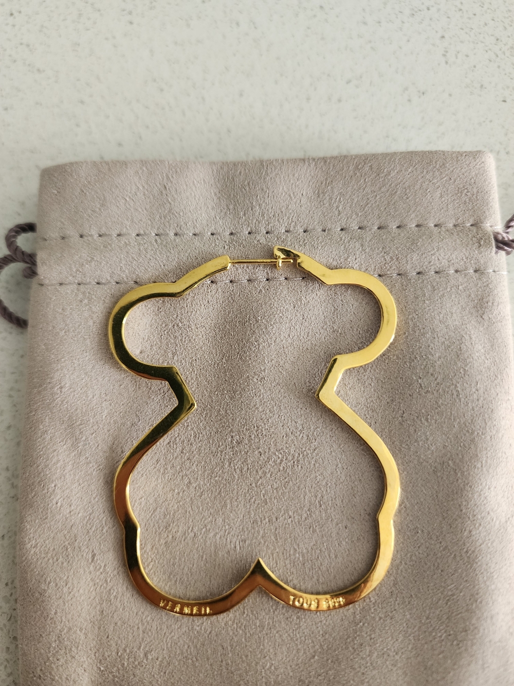 Tous Gold Abstract Cloud-Shaped Hoop Earrings - Picture 2 of 2